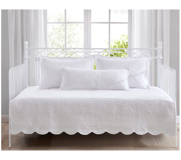 Laura Ashley So lid Trellis Whi te Daybed Cover Set
