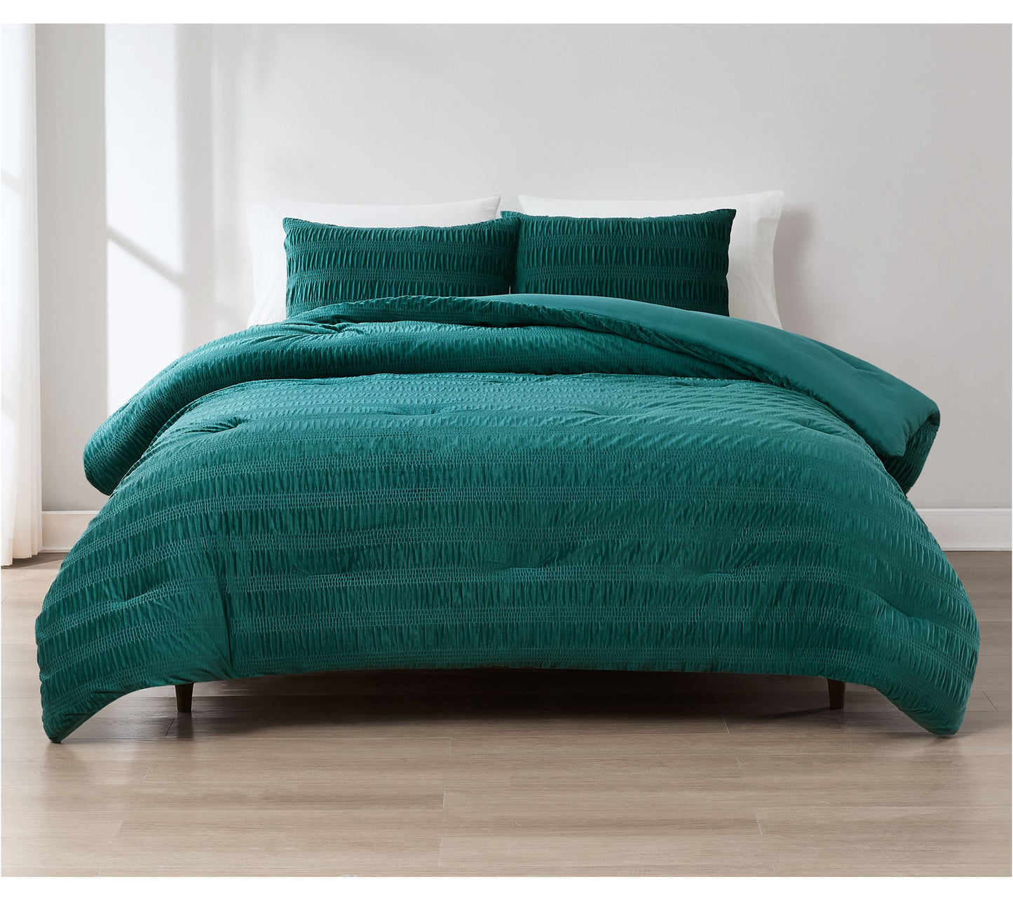 Lush Decor Azalea Ruched Velvet Stripe Comforter Set F/Q