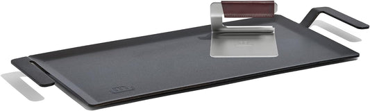 Made In Cookware - Carbon Steel Griddle + Grill Press - (Like Cast Iron, but Better) - Professional Cookware - Crafted in Sweden - Induction Compatible