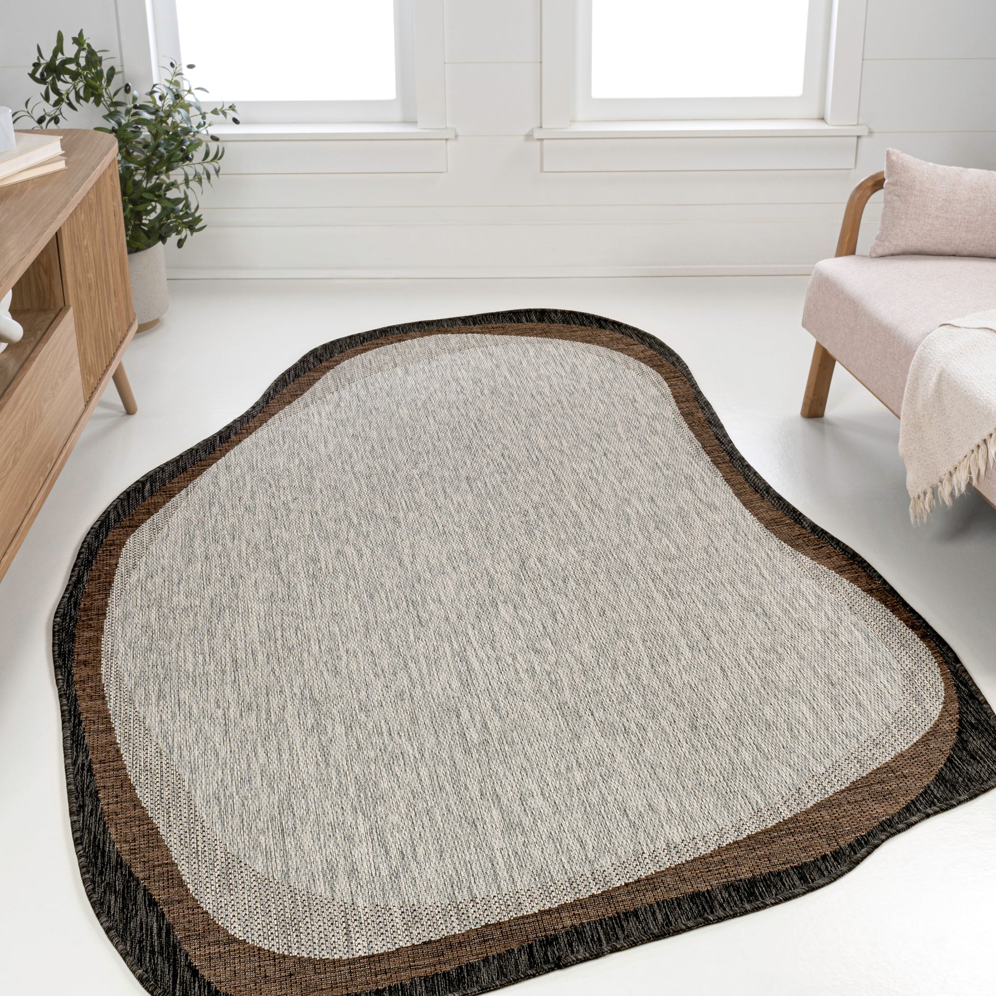 JONATHAN  Y SHAPES Wyatt Rustic 9 x 12 (ft) Loomed Gray/Black Irregular Indoor/Outdoor Abstract Coastal Pet Friendly Area rug