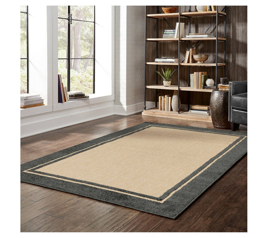 Veranda Living In/Out Gray Sand Casual Border 7'10"x10'10" Rug