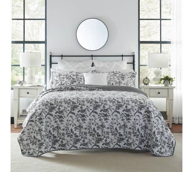 Laura Ashley Amberley Black Full Queen Quilt-Sham Set