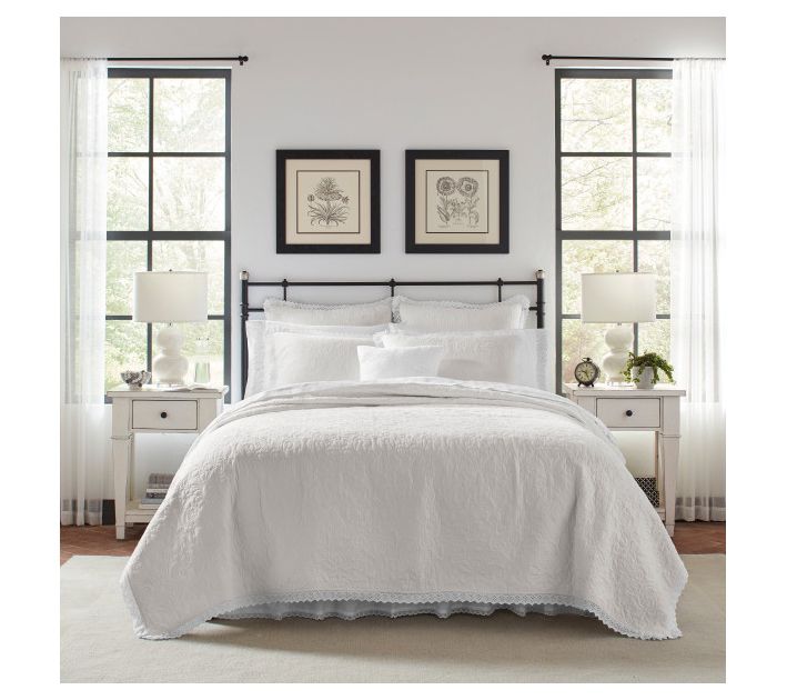 Laura Ashley Heirloom Crochet White Full QueenQuilt-Sham Set