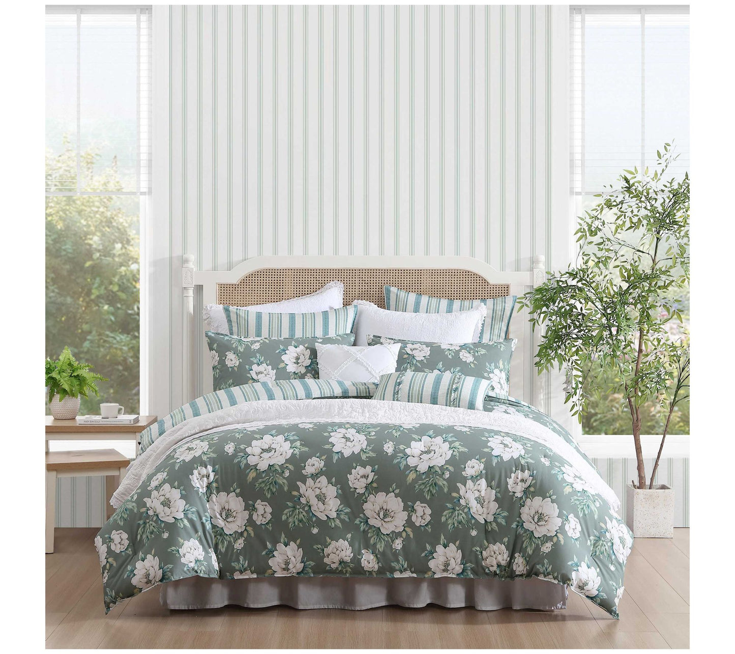 Laura Ashley Wisley Floral King Comforter ShamSet