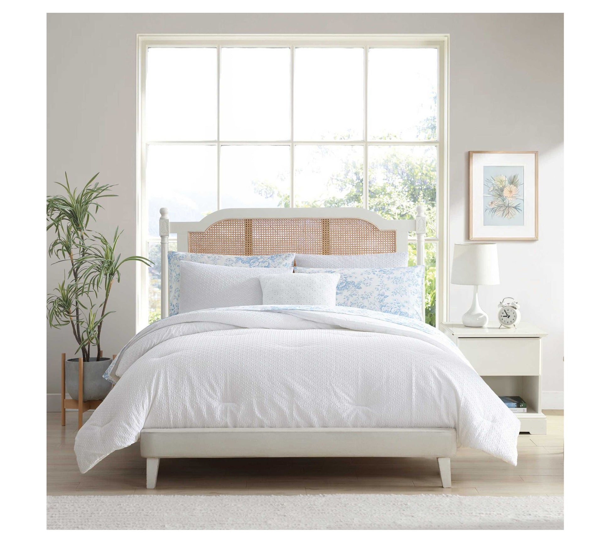 Laura Ashley Margaret White Full Comforter Bed in a Bag Set