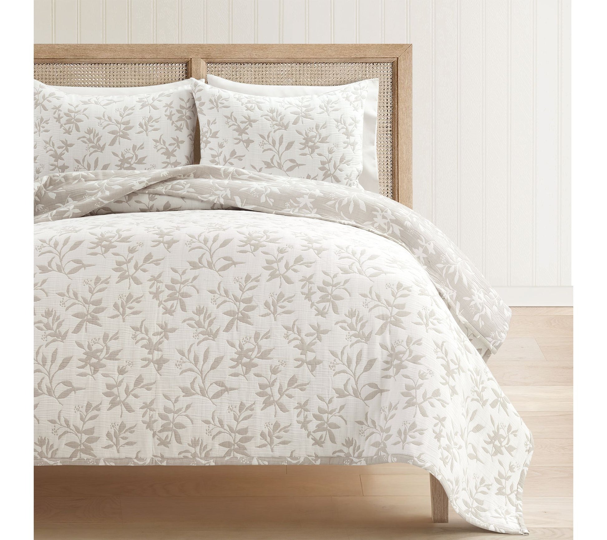 Lush Decor Floral Jacquard Matelasse Quilt 3-PcSet Full/Queen