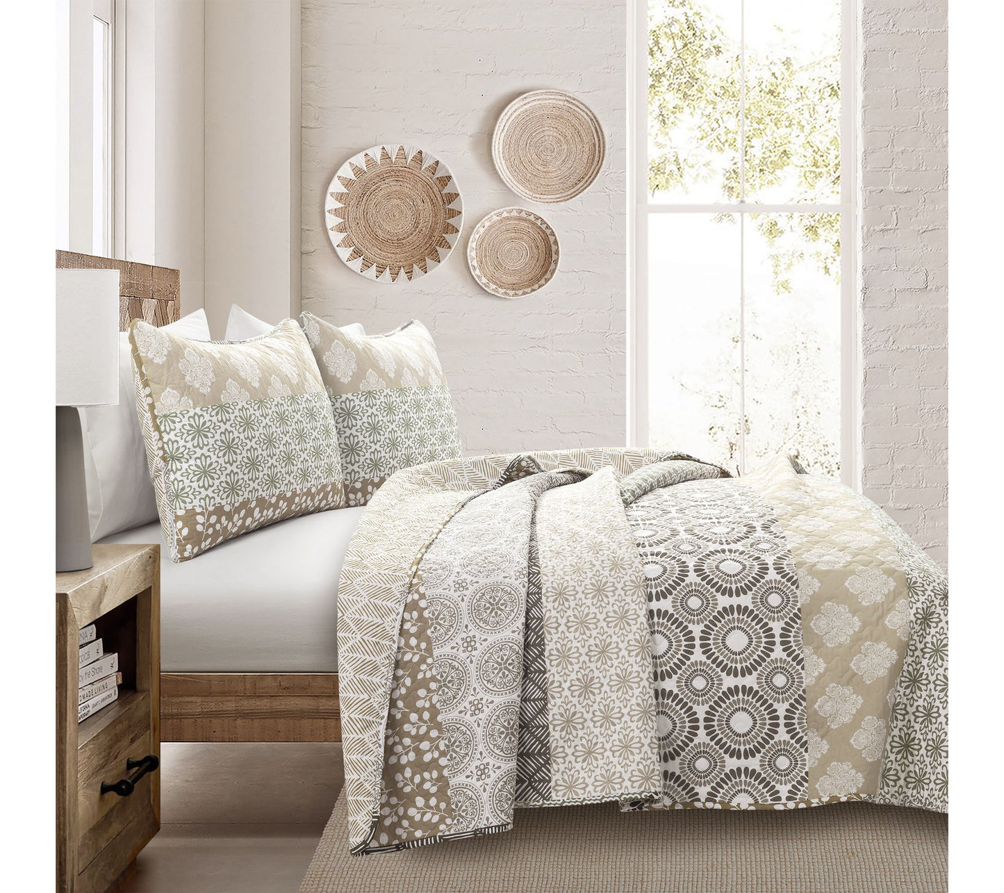 Lush Decor Bohemian Stripe Quilt 3pc Set Full/Queen