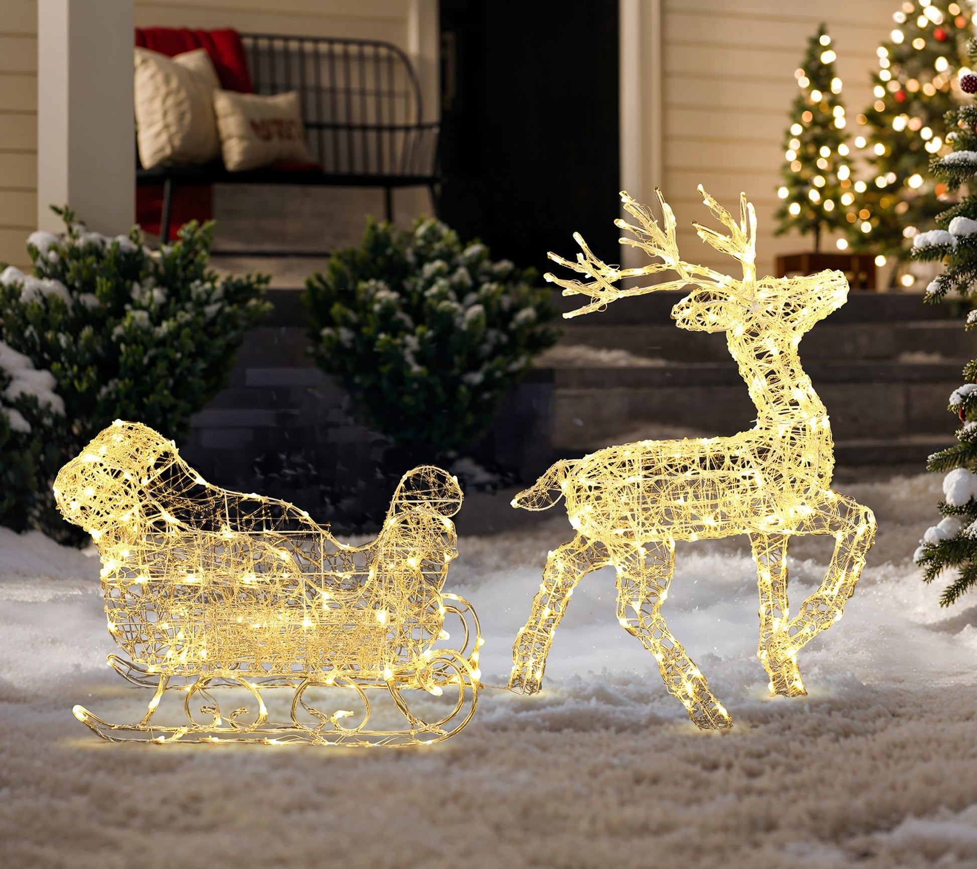 LuxenHome Lighted Reindeer and Sleigh Xmas Deco ration w/ Time